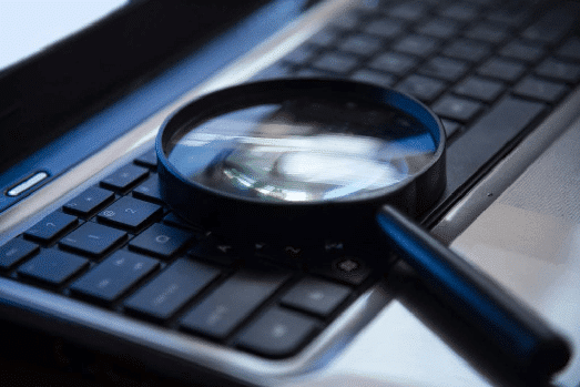 Digitale-Opsporing-search-laptop
